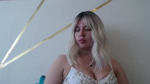 Snapshot of francescaasmith chatting on February 2025 09:12:01 PM Francesca online show from February 2025 09:12:01 PM