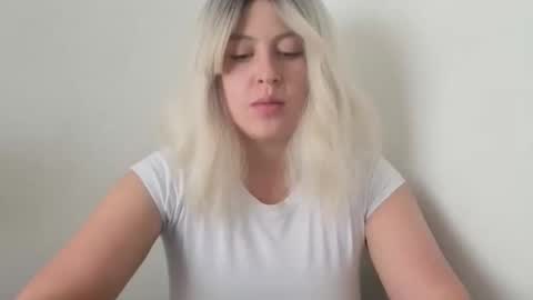 Snapshot of francescaasmith chatting on October 2025 09:22:01 PM Francesca online show from October 2025 09:22:01 PM