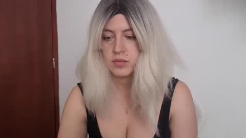 Francesca online show from May 2026 05:18:01 PM