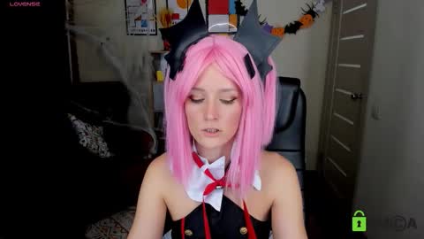 Fran online show from October 2025 04:42:01 PM