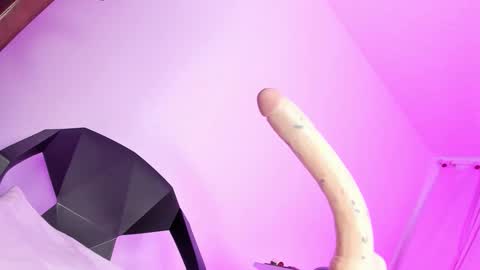 francesca online show from March 2026 11:01:02 AM