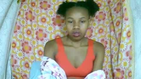 Snapshot of franciefrancie chatting on October 2025 02:53:01 PM francilla online show from October 2025 02:53:01 PM