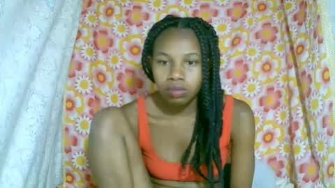 Snapshot of franciefrancie chatting on October 2025 11:00:01 AM francilla online show from October 2025 11:00:01 AM