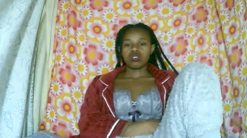 Snapshot of franciefrancie chatting on November 2025 10:48:02 PM francilla online show from November 2025 10:48:02 PM