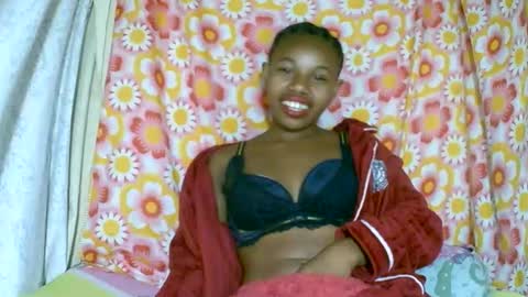 Snapshot of franciefrancie chatting on November 2025 10:09:01 PM francilla online show from November 2025 10:09:01 PM