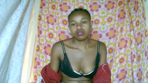 Snapshot of franciefrancie chatting on November 2025 10:14:01 AM francilla online show from November 2025 10:14:01 AM