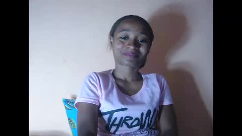 Snapshot of francine925426 chatting on November 2025 08:26:01 AM francine925426 online show from November 2025 08:26:01 AM