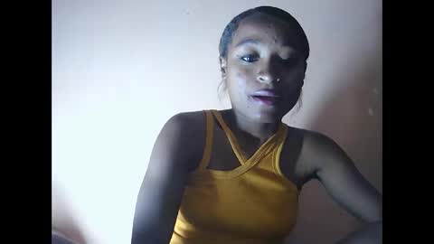 Snapshot of francine925426 chatting on November 2025 07:07:03 AM francine925426 online show from November 2025 07:07:03 AM