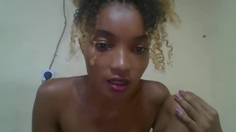 Francinoli online show from March 2026 02:21:02 PM