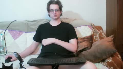 Snapshot of francisgray chatting on February 2026 06:12:02 PM Frank online show from February 2026 06:12:02 PM