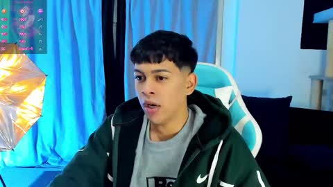 Snapshot of franco_rizzo01 chatting on October 2025 04:40:02 AM frank online show from October 2025 04:40:02 AM