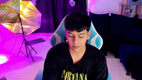 Snapshot of franco_rizzo01 chatting on November 2025 12:43:02 AM frank online show from November 2025 12:43:02 AM