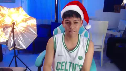 Snapshot of franco_rizzo01 chatting on December 2025 07:18:01 PM frank online show from December 2025 07:18:01 PM