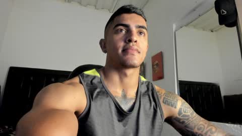 Snapshot of franco_ruiz_ chatting on January 2025 01:39:01 AM franco online show from January 2025 01:39:01 AM