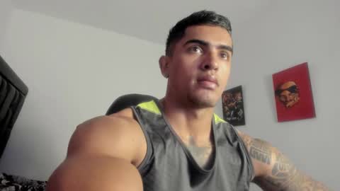 Snapshot of franco_ruiz_ chatting on September 2025 12:48:02 AM franco online show from September 2025 12:48:02 AM