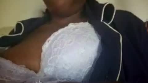 Snapshot of francoisee chatting on July 2026 01:07:02 PM Hamie Sexy online show from July 2026 01:07:02 PM