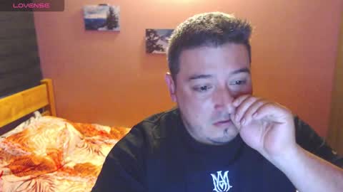 Snapshot of francoisroy chatting on March 2026 12:35:01 AM Juan online show from March 2026 12:35:01 AM