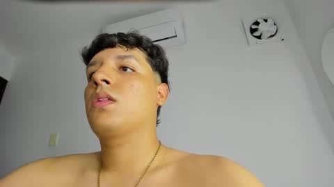 Snapshot of frank_castiglioni chatting on March 2025 07:34:01 PM Castiglioni online show from March 2025 07:34:01 PM