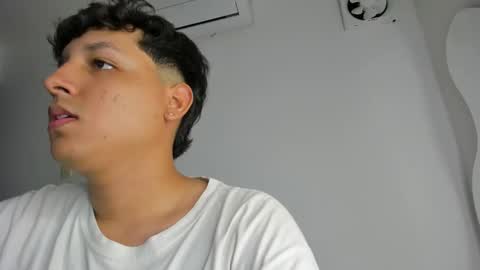 Snapshot of frank_castiglioni chatting on March 2025 01:10:02 AM Castiglioni online show from March 2025 01:10:02 AM