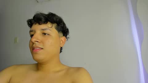 Snapshot of frank_castiglioni chatting on March 2025 01:31:02 AM Castiglioni online show from March 2025 01:31:02 AM