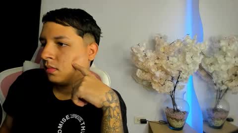 Snapshot of frank_castiglioni chatting on November 2025 03:18:02 AM Castiglioni online show from November 2025 03:18:02 AM