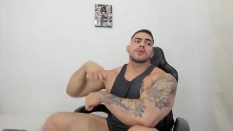 frank_foxx1 online show from February 2026 03:00:02 AM