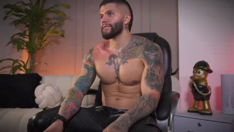 Frank Farrell. Hey remember to give me a thumbs up Ty online show from April 2026 07:12:02 PM