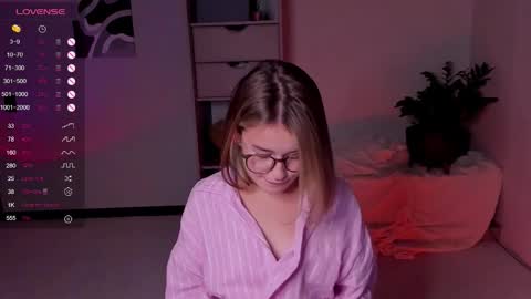 Snapshot of frannpalmer chatting on October 2025 05:46:01 PM Frann online show from October 2025 05:46:01 PM