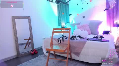 Fransheska online show from October 2025 12:55:01 PM