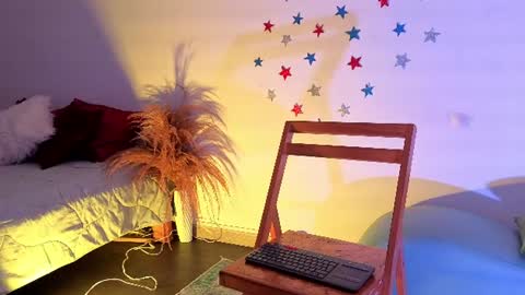 Fransheska online show from July 2026 11:28:02 AM