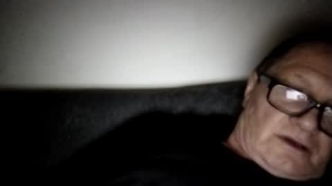 Snapshot of frauenfeind1 chatting on December 2024 09:01:02 AM Wolfi online show from December 2024 09:01:02 AM