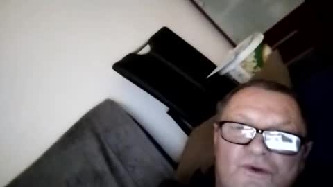 Snapshot of frauenfeind1 chatting on December 2024 11:32:02 AM Wolfi online show from December 2024 11:32:02 AM