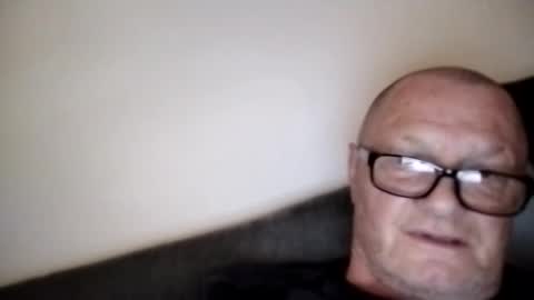 Snapshot of frauenfeind1 chatting on March 2025 07:02:01 AM Wolfi online show from March 2025 07:02:01 AM