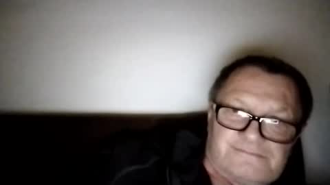 Snapshot of frauenfeind1 chatting on November 2025 09:37:02 AM Wolfi online show from November 2025 09:37:02 AM