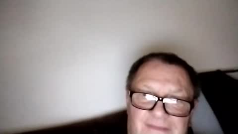 Snapshot of frauenfeind1 chatting on November 2025 08:58:02 AM Wolfi online show from November 2025 08:58:02 AM