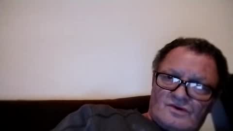 Snapshot of frauenfeind1 chatting on December 2025 12:53:02 PM Wolfi online show from December 2025 12:53:02 PM