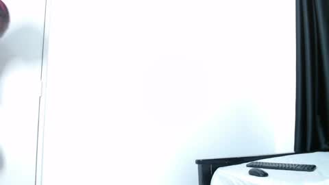 freaky_bunnies online show from April 2026 07:58:01 PM