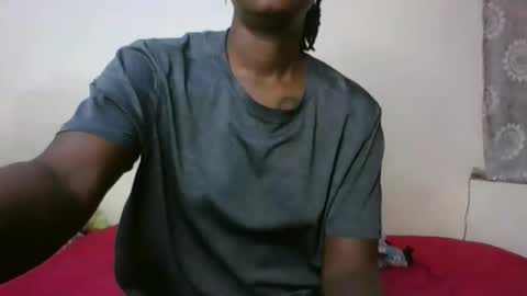 Freakies online show from December 2025 06:17:01 PM