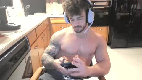 Snapshot of freakyfitking chatting on January 2025 02:51:02 AM freakyfitking online show from January 2025 02:51:02 AM