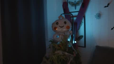 Snapshot of freckle_diyana chatting on October 2025 04:09:02 PM Diyana online show from October 2025 04:09:02 PM