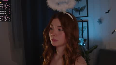 Snapshot of freckle_diyana chatting on October 2025 04:08:02 PM Diyana online show from October 2025 04:08:02 PM