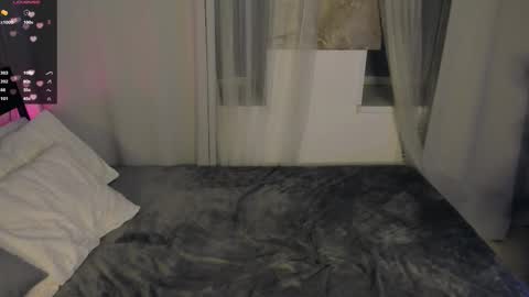 Snapshot of freckle_diyana chatting on November 2025 09:37:02 PM Diyana online show from November 2025 09:37:02 PM