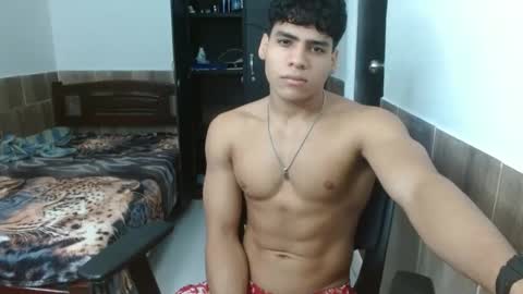 Snapshot of fred_eon20006 chatting on October 2025 03:54:02 PM Esteban online show from October 2025 03:54:02 PM