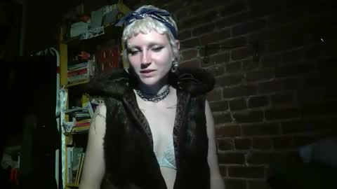 Snapshot of fred_reid chatting on May 2026 02:30:01 AM Lily Red online show from May 2026 02:30:01 AM