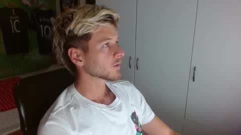 Frederick Perin online show from November 2025 08:08:01 PM