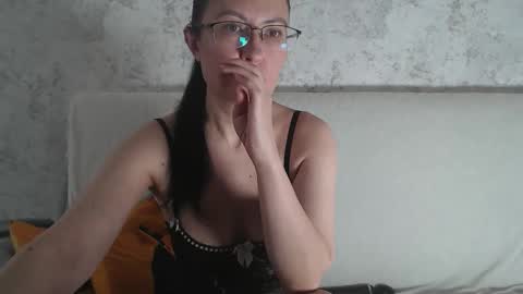 Snapshot of frederica_ chatting on October 2025 09:29:01 AM frederica_ online show from October 2025 09:29:01 AM