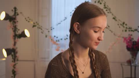 Amy online show from November 2025 04:40:02 AM