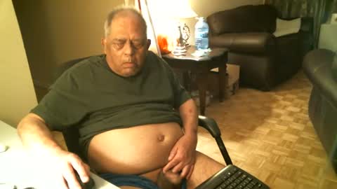 Snapshot of fredthetiger chatting on June 2026 03:17:01 AM fredthetiger online show from June 2026 03:17:01 AM