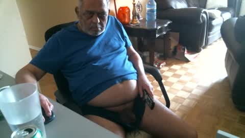 Snapshot of fredthetiger chatting on July 2026 07:24:01 PM fredthetiger online show from July 2026 07:24:01 PM