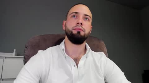 Andrew online show from September 2025 10:52:01 AM